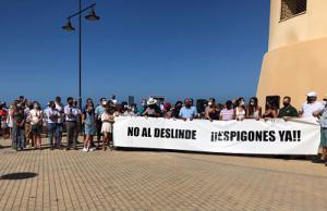 El PP defiende junto a los vecinos de Balerma “actuaciones urgentes” en la playa