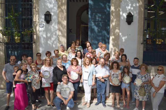 La alcaldesa de Níjar hace entrega de los premios del Concurso de Cruces 2019