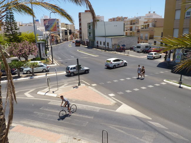 Restricciones al tráfico por ell inicio de obras en la intersección de Ctra. Ronda y Ctra Níjar