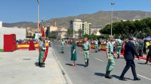 Crespo participa en el acto de Jura de Bandera de personal civil en Adra