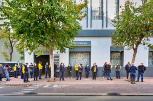 Los carteros de Almería dicen no a los recortes en Correos