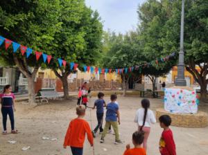 Niños y niñas de La Cimilla y Cabañuelas Bajas celebraban el Día Internacional del Pueblo Gitano