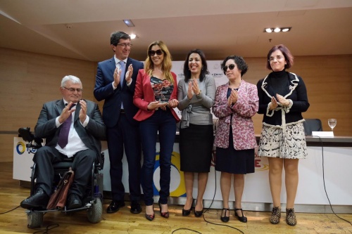 Mercedes López (Cs) recibe el premio ‘Cermi.es’