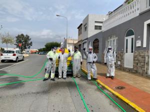 Benahadux reparte productos sanitarios a los establecimientos abiertos