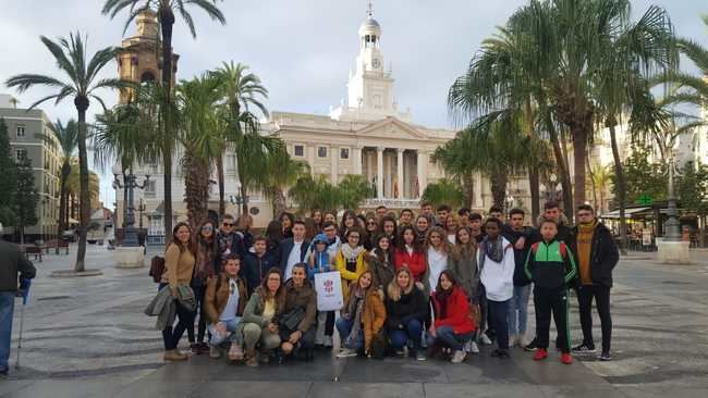 El Consejo de la Infancia de Vera asesora al Ayuntamiento de Cádiz para ser “Ciudad Amiga de la Infancia”