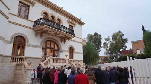 Medio centenar de personas visitan el Cortijo Fischer para celebrar el bicentenario