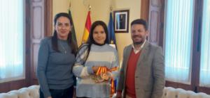 La campeona de España de bádminton es recibid por la Junta