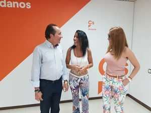 Ciudadanos aspira a los cinco parlamentarios por Almería