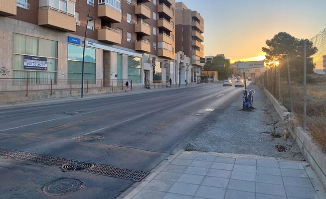 La prolongación del acerado de Carretera de Níjar comienza el lunes