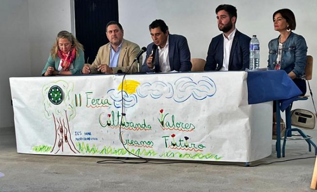 El IES Mar Mediterráneo celebra la II Feria Cultivando valores creamos futuro