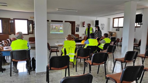 Diputación impulsa en Beires y Bentarique cursos de formación en uso de dumper