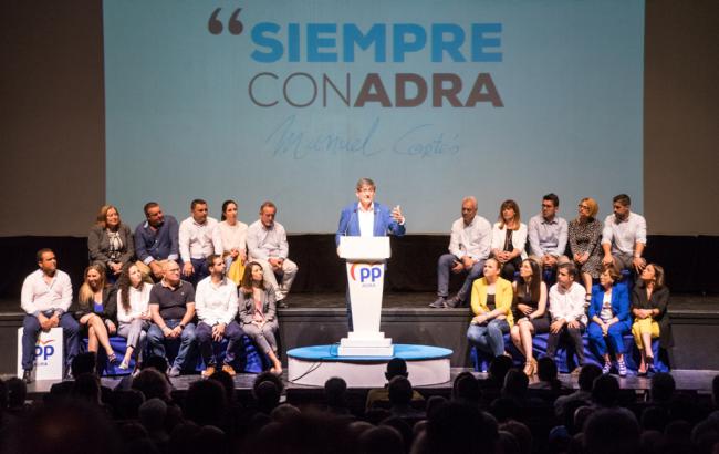 El PP provincial se vuelca con el candidato de Adra