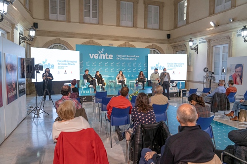 Los profesionales del cine destacan el paisaje, la energía y la calidad de rodar en Almería