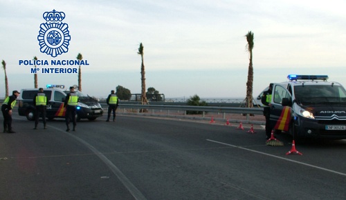 Detenida una pareja con dos kilos de marihuana en el maletero
 