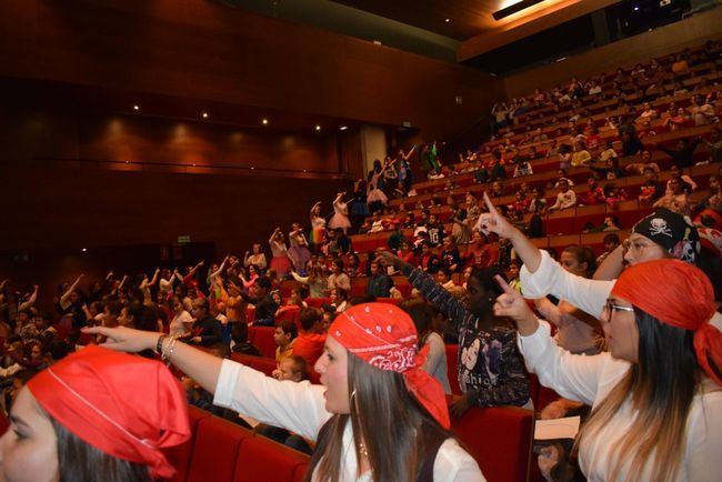 Un Millar De Escolares En El Concierto 'Ayudemos A Un Niño, En El Auditorio De Vícar