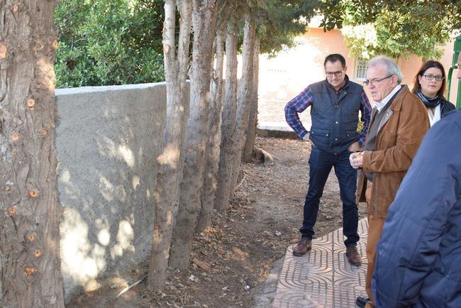 Obras De Mejora En La Plaza De San Cirilo De El Parador De Vícar