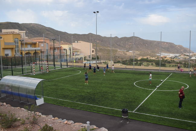 Jornada de puertas abiertas en las nuevas instalaciones deportivas de La Envía