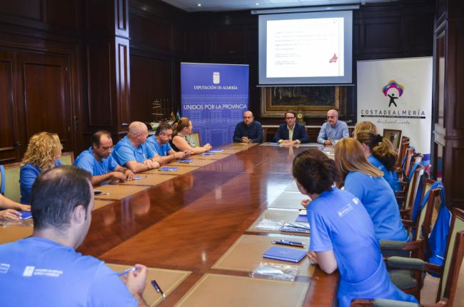 Alumnos del Taller de Empleo Turístico de Abrucena analizan ‘Costa de Almería’