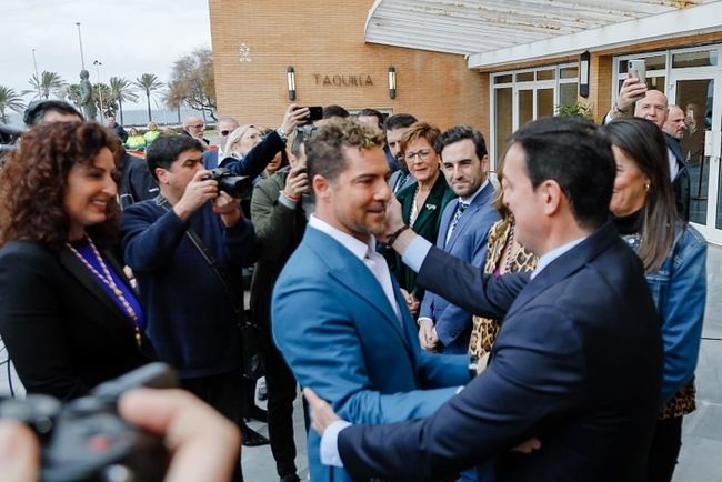 Javier A. García felicita a David Bisbal como Hijo Predilecto de la Ciudad de Almería