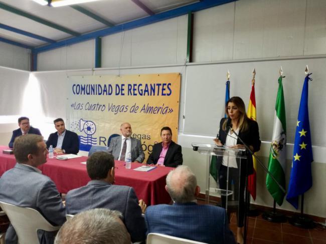 Susana Díaz entrega a regantes almerienses concesiones de 12,89 hectómetros cúbicos