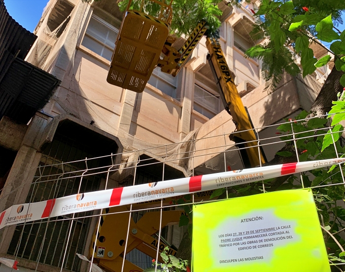 Cortes de calles por la demolición del viejo edificio de Correos