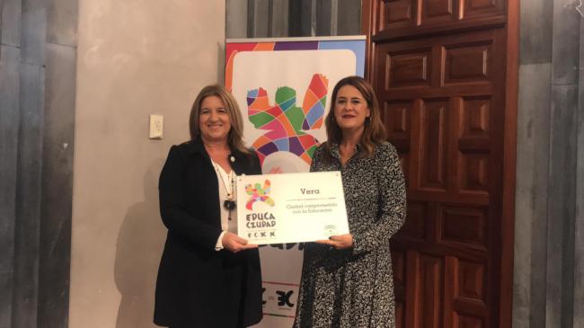 La Junta de Andalucía distingue a Vera con el Premio Educaciudad