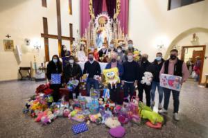 El presidente del PP agradece a NNGG el éxito de la campaña “Ningún niño sin juguetes”