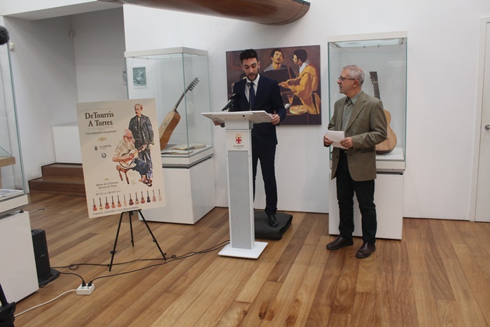 Doce guitarras de De Tourris engrandecen la muestra instrumental del Museo Antonio De Torres