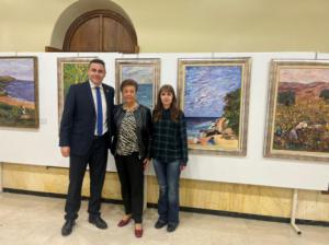 El Faro de Roquetas de Mar acoge la exposición “Explosión de Color” de la pintora Purificación López