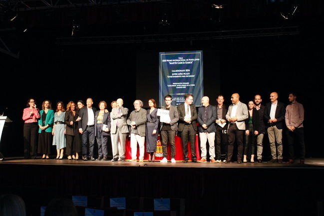 Emotiva entrega del Premio Internacional de Poesía Joven Martín García Ramos 