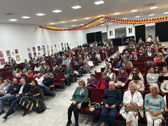 Gran afluencia de público en el Certamen de Marchas Procesionales de Albox