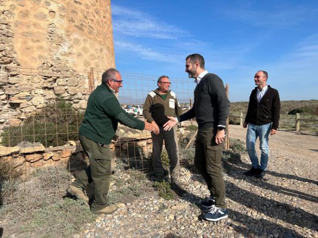 AMAYA prepara el entorno de la ermita de Torregarcía