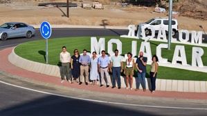 Diputación mejora el acceso al Centro de Salud de Mojácar con una rotonda