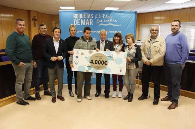 La fidelidad al comercio local tiene premio en Roquetas ¡4.000 euros!