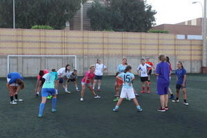 El nuevo equipo femenino del CD El Ejido arranca los entrenamientos