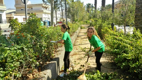 La Escuela Agraria De Vícar Programa Dos Cursos Gratuitos Para El Certificado De Profesionalidad Como Peones Agrícolas Para Desempleados