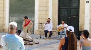 Medio centenar de cruceristas disfrutan del flamenco de Anabel Veloso