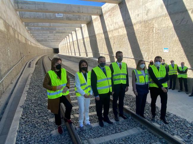 Ábalos reconoce 'bastante inactividad' en el AVE de Almería tras casi tres años en el cargo