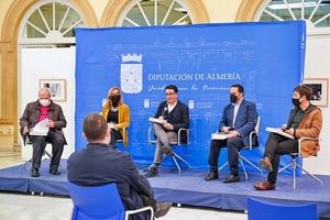 Diputación homenajea a Pérez Siquier con una exposición y un libro sobre La Chanca