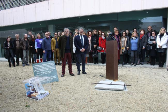 La UAL clausura su 25 aniversario guardando para la historia una cápsula del tiempo