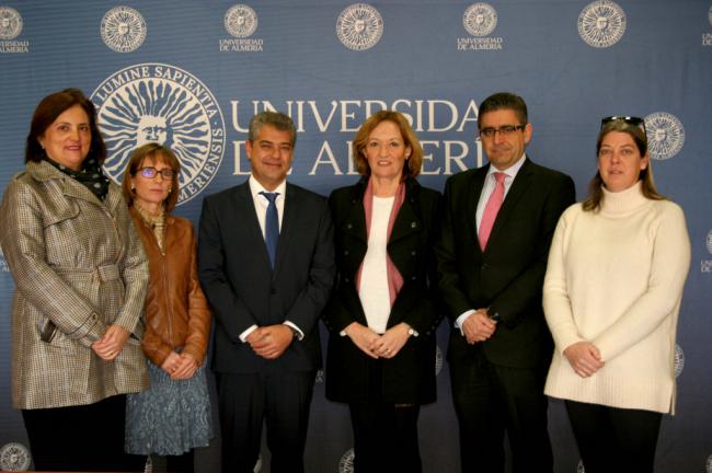 La UAL seguirá con su ‘vigilancia ambiental’ de los puertos de Almería y Carboneras