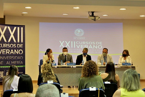 Los Cursos de Verano dan visibilidad a la trata de seres humanos menores de edad