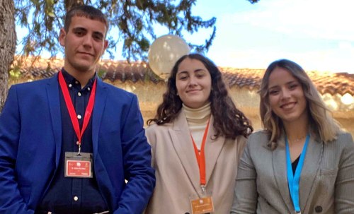 Estudiantes de la UAL participan por primera vez en la Simulación del Parlamento Andaluz