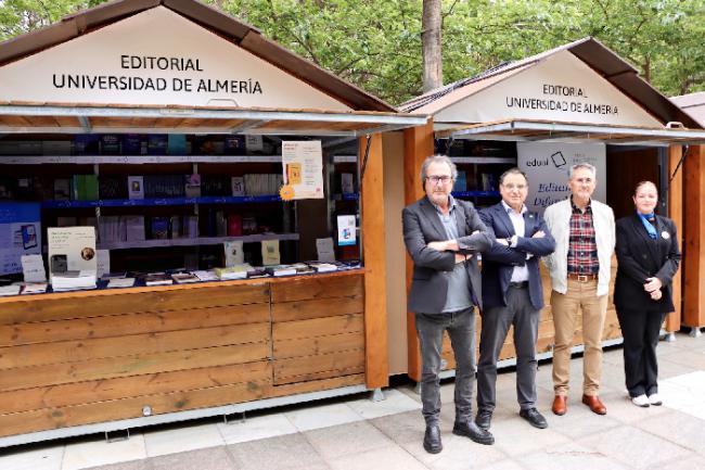 EDUAL, una institución dentro de la universidad, presente en la Feria del Libro