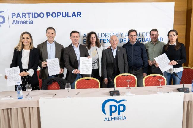 Alcaldes del PP firman un Manifiesto por la igualdad