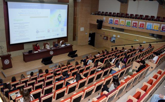 Más de medio centenar de estudiantes en la Olimpiada de Química