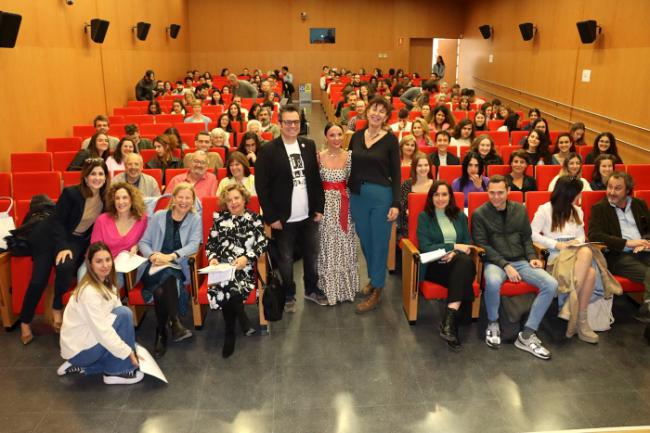 La Poesía Bífida despide la Facultad Valente de la Universidad de Almería