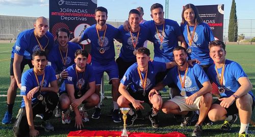 Fisioterapia de la UAL estrechan lazos con sus compañeros de Andalucía con el deporte