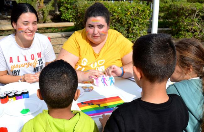 La UAL comienza con la celebración de la primera de sus tres Ferias de Igualdad