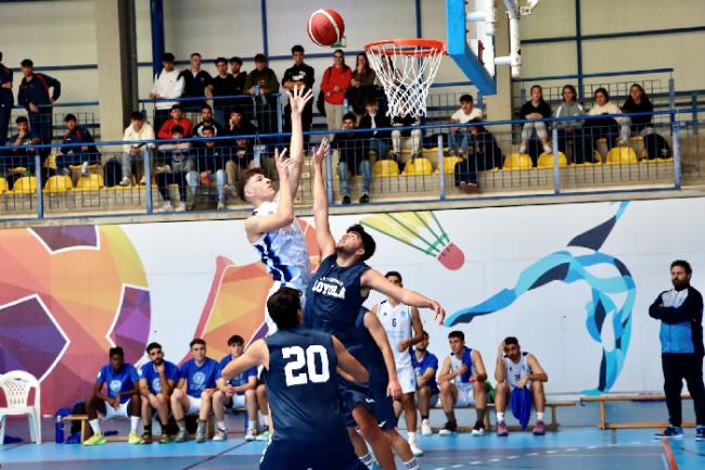 Victoria épica de la Universidad de Almería en baloncesto femenino